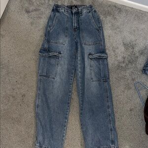 High-Rise Wide Leg Cargo Jeans - Blue